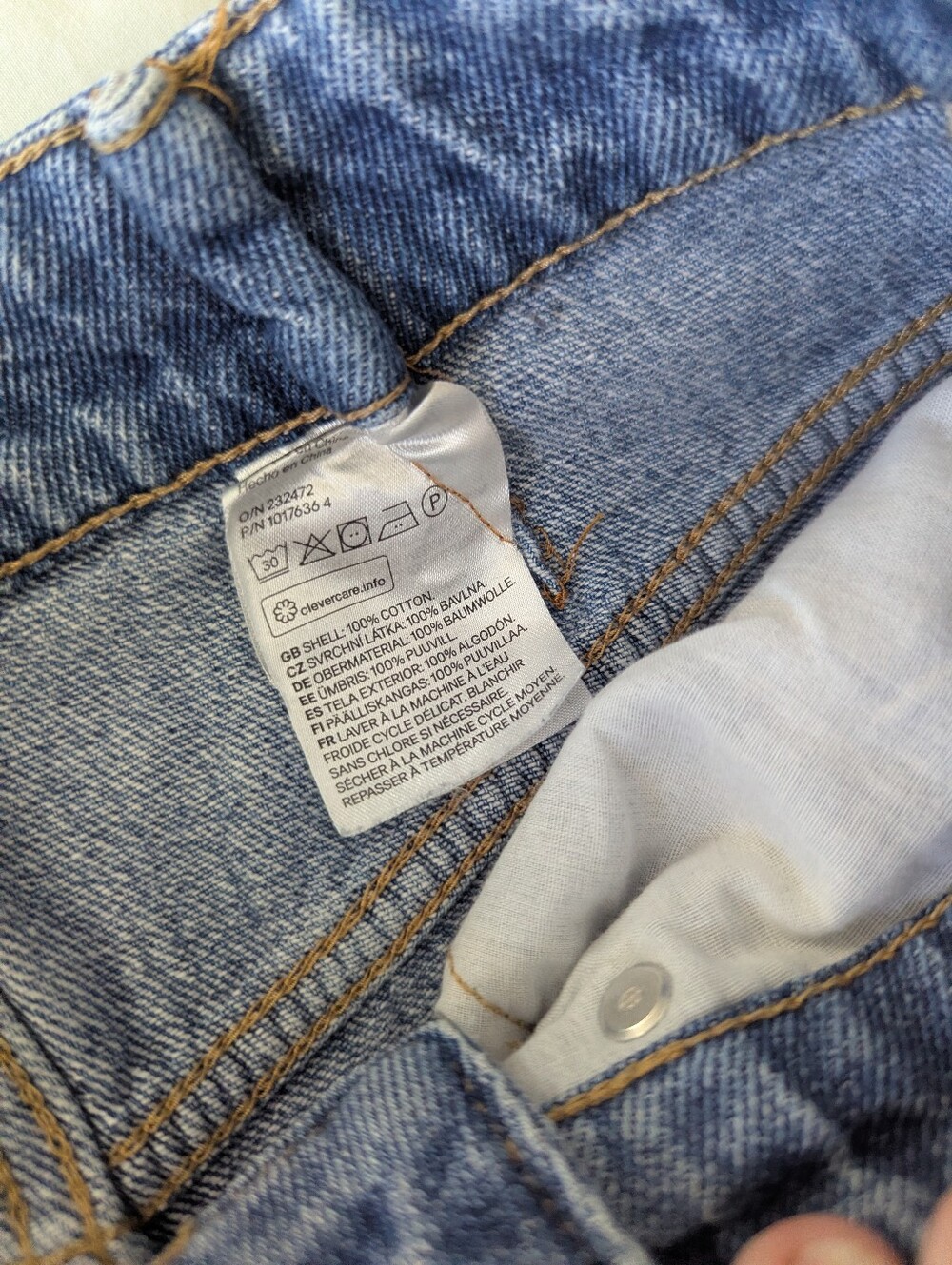*3 For $15* H&M High Waisted Button Front Jeans - Picture 8 of 9